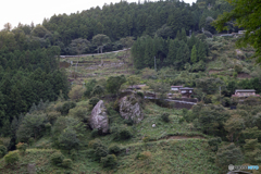 落ちそうな大きな夫婦岩