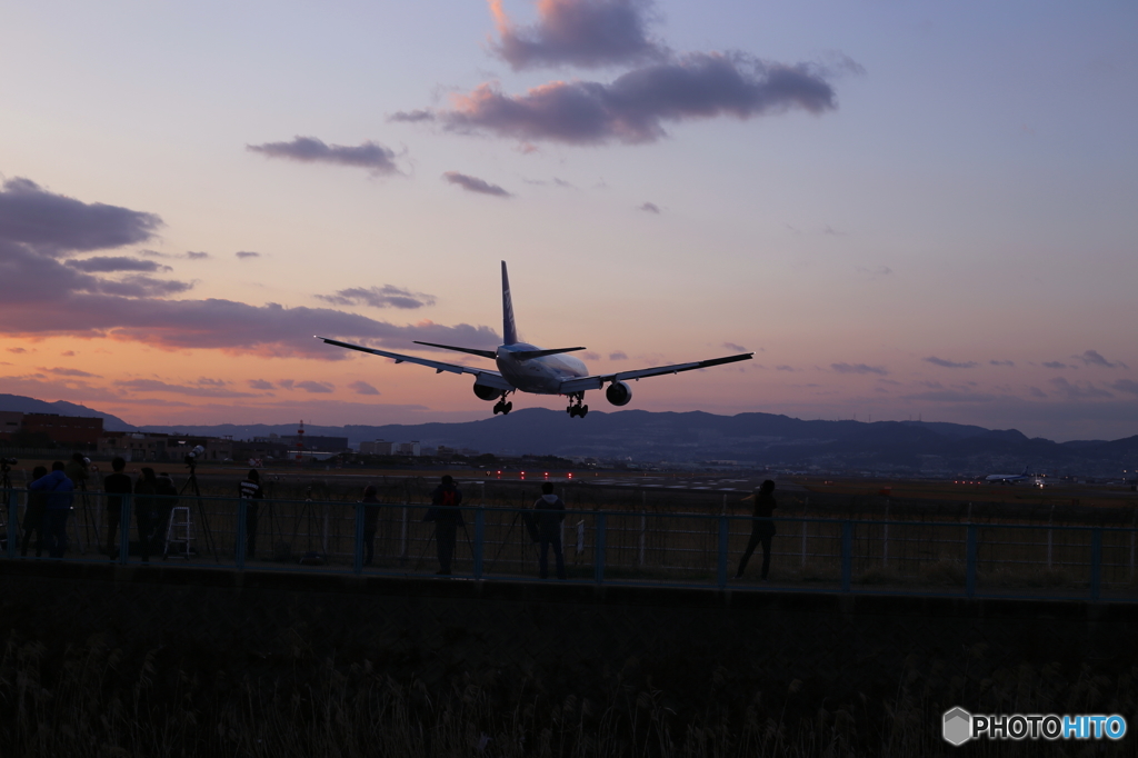 Sunset landing-3