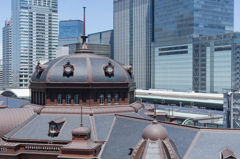 KITTEの屋上から東京駅