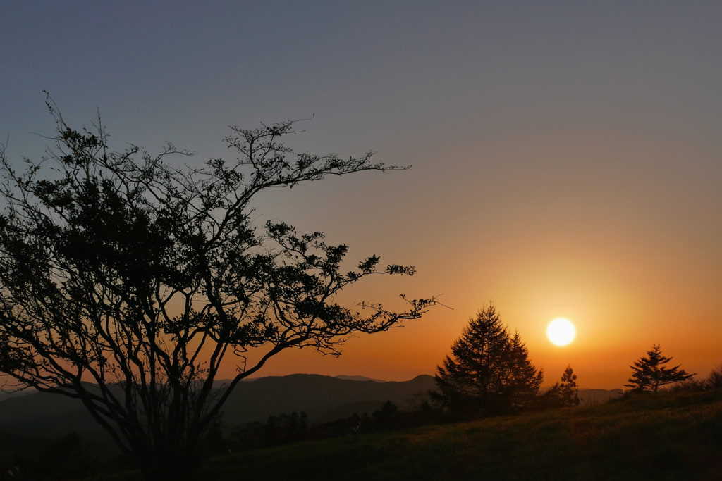 高原の夕日