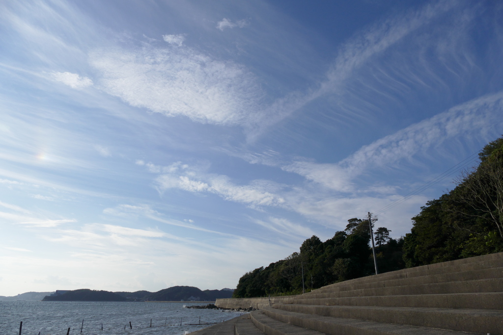 秋の高い空