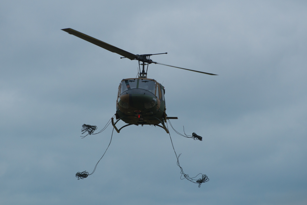 UH-1Jからの降下