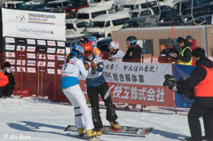 健闘を讃え合う