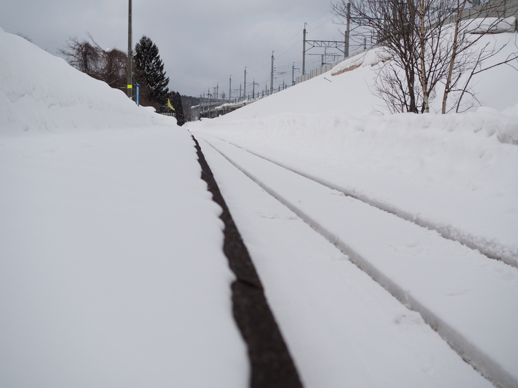 冬の無人駅