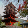 山梨県　久遠寺の五重塔