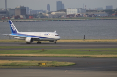 787滑走開始