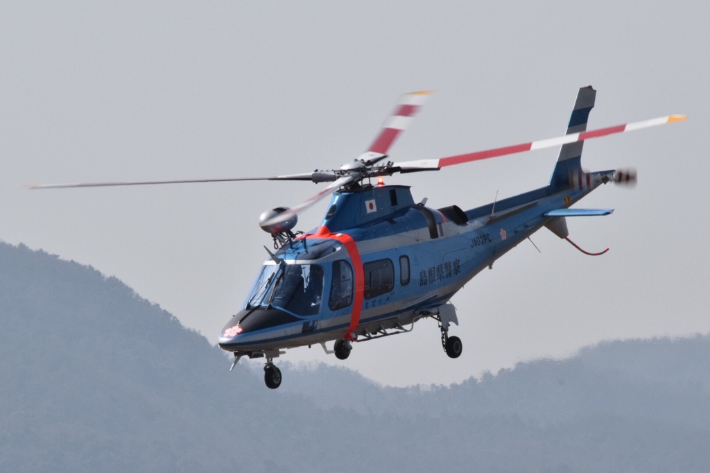 県警ヘリ