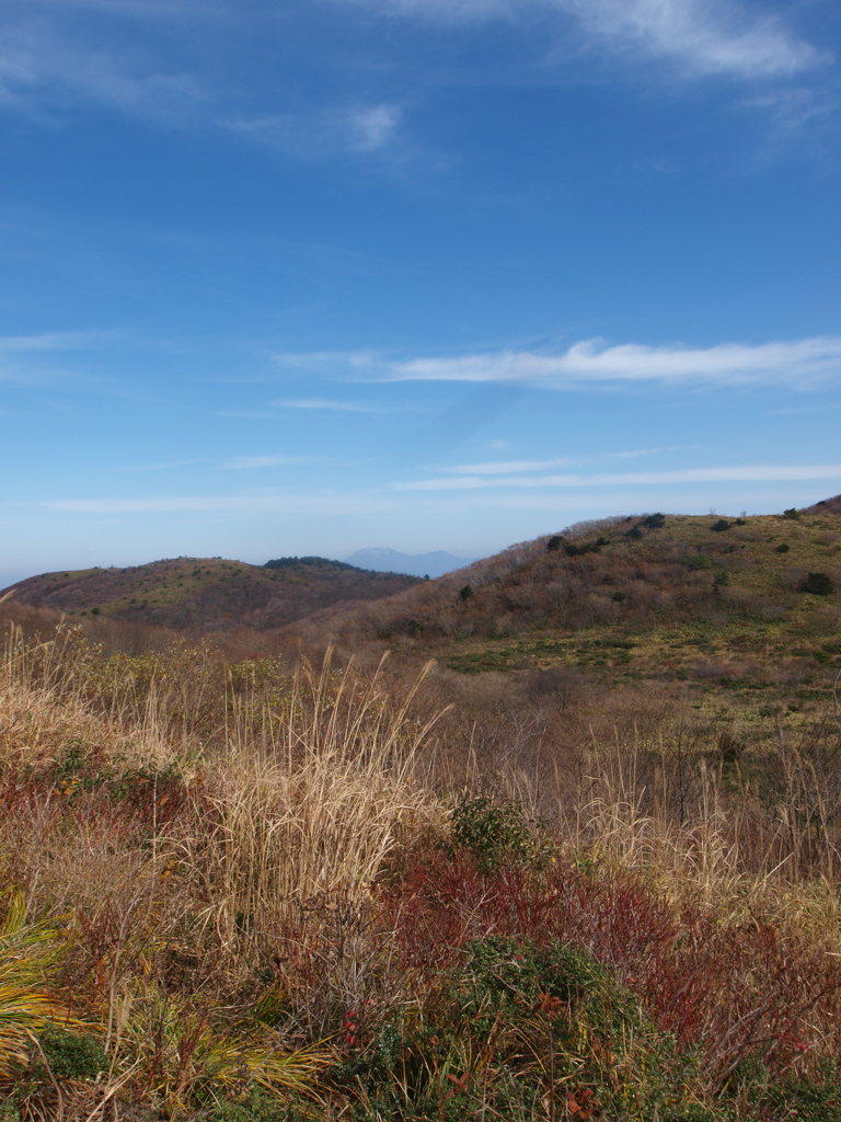 大山はるか遠くに