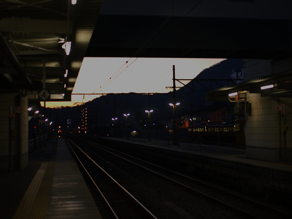 早朝の広駅
