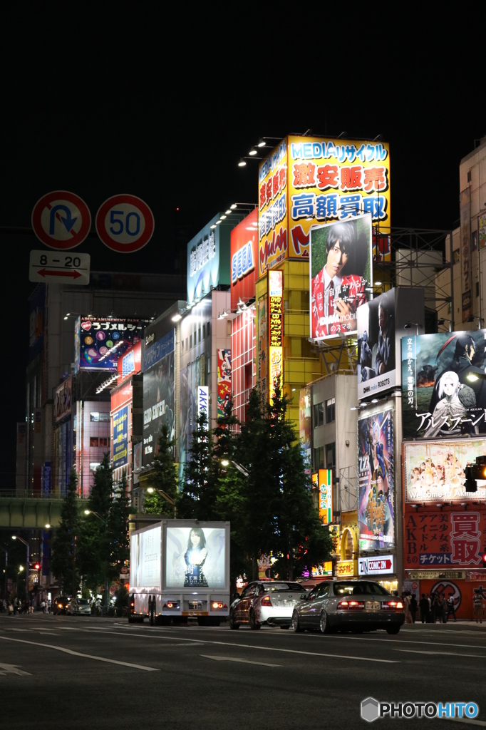 夜の秋葉原　その２