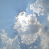 雲と太陽と・・・？
