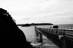 角島大橋を望む