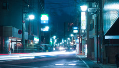 夜の街道