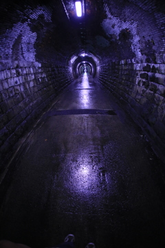 トンネル　４