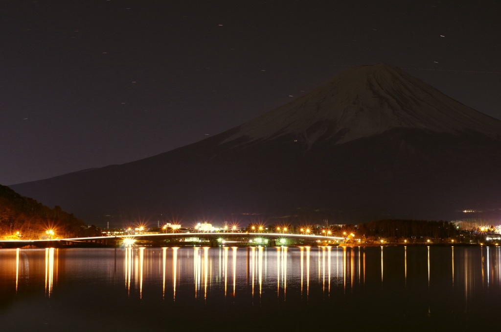 街灯と富士山