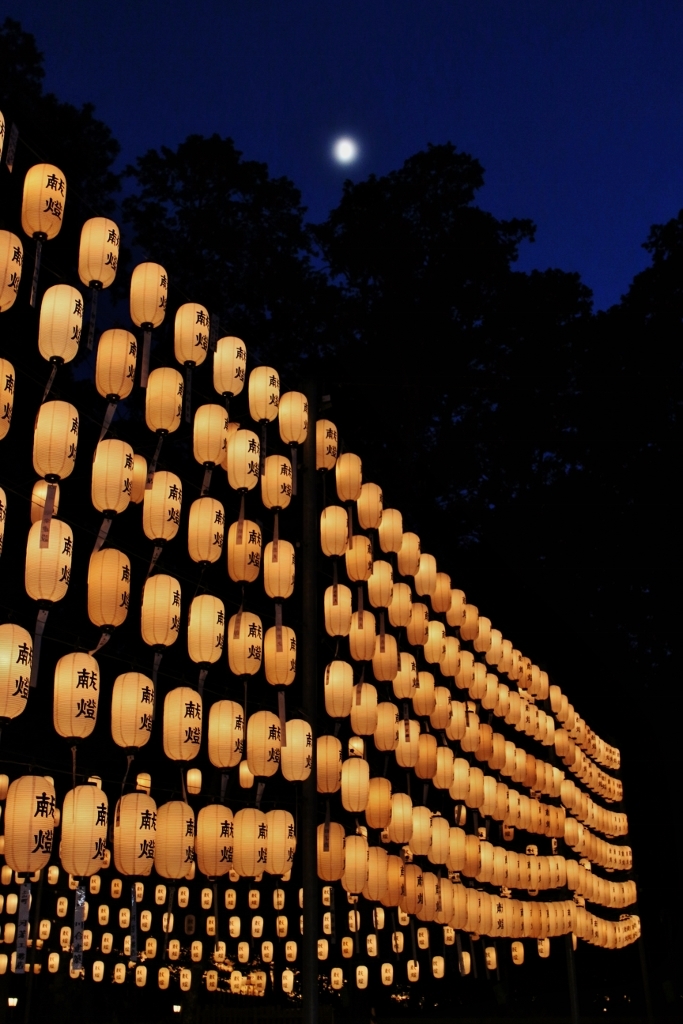 万燈祭　月