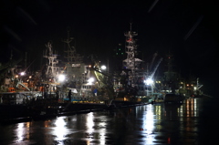 雨の夜の釧路港