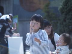 よし、日焼け止め塗ってと。