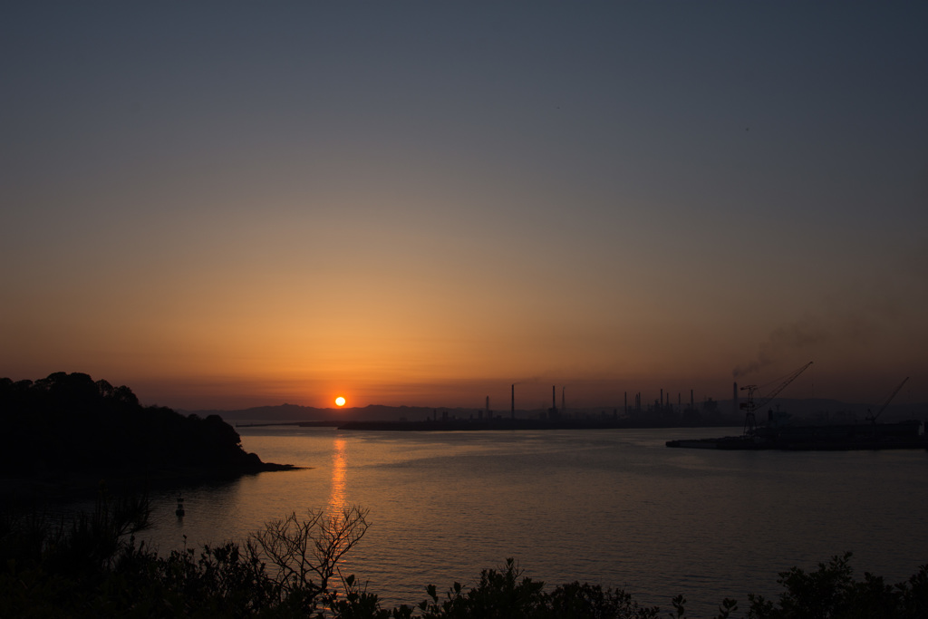 水島の夕景