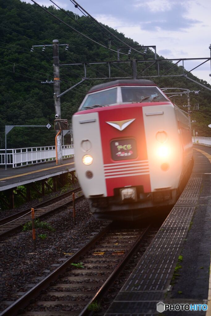 雨の日　　やくも19号