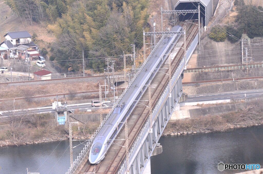 トンネルに入る　500系新幹線