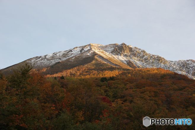 晩秋・初冠雪の大山