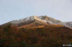 晩秋・初冠雪の大山