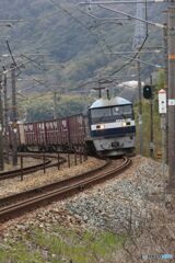 カーブを通過　EF219-168号機
