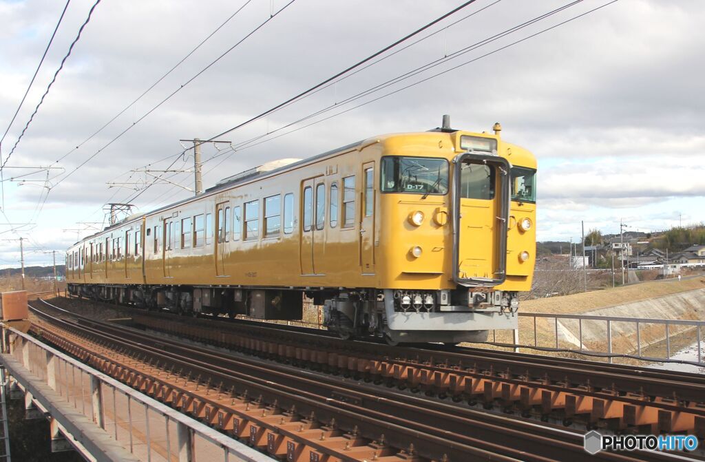 115系　D-17編成