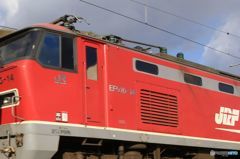 牽引されて下る　EF510