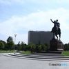 テイムール広場　テイムール像