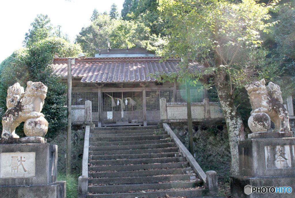 高田八幡神社拝殿
