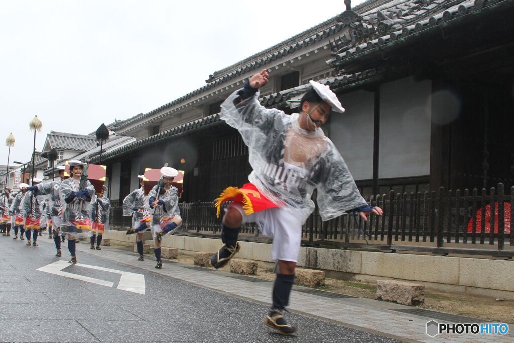 脇本陣前の奴行列・奴頭