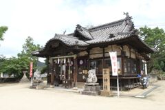 笠神社拝殿