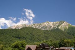 蔵出し　：　夏　　大山南壁