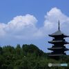 白雲昇る塔の夏