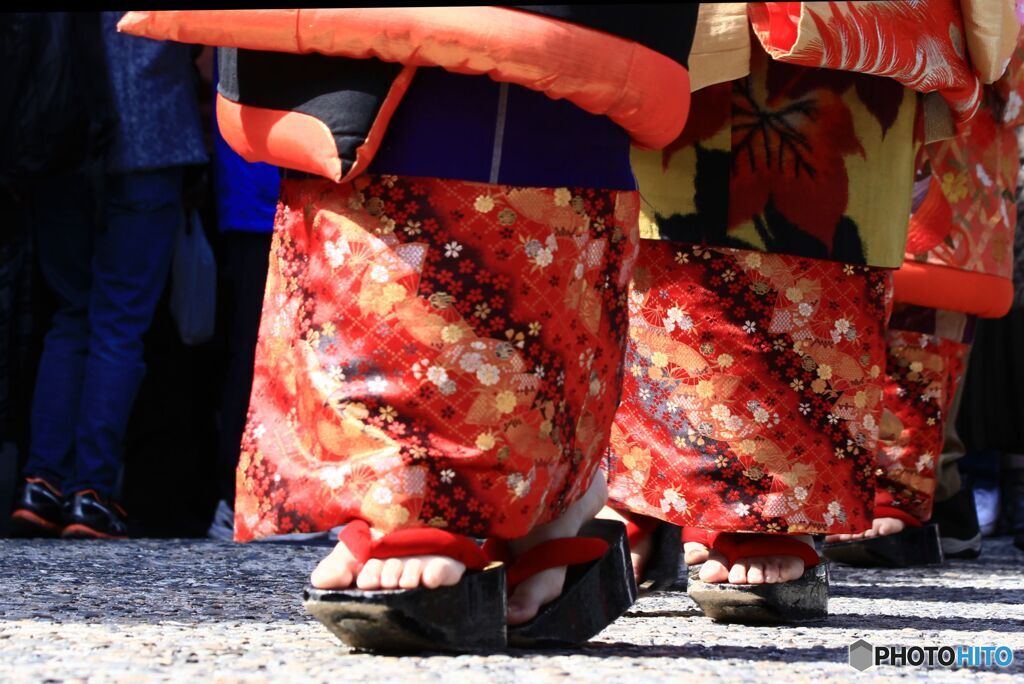 下駄・花魁道中にて