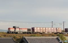 古い写真から　DE101575牽引の貨物列車