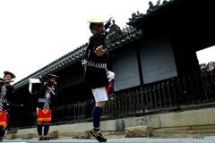 大名行列の人気者　奴