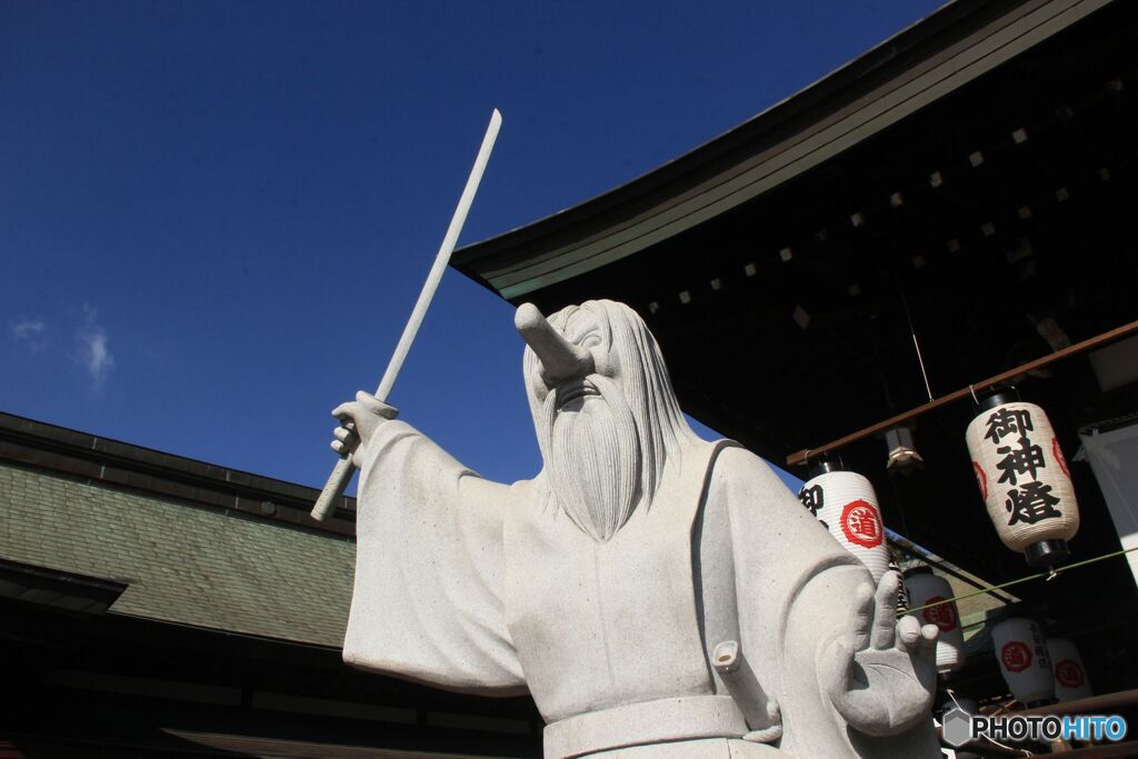 神社にて