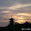 蔵出し　夕焼けと五重塔