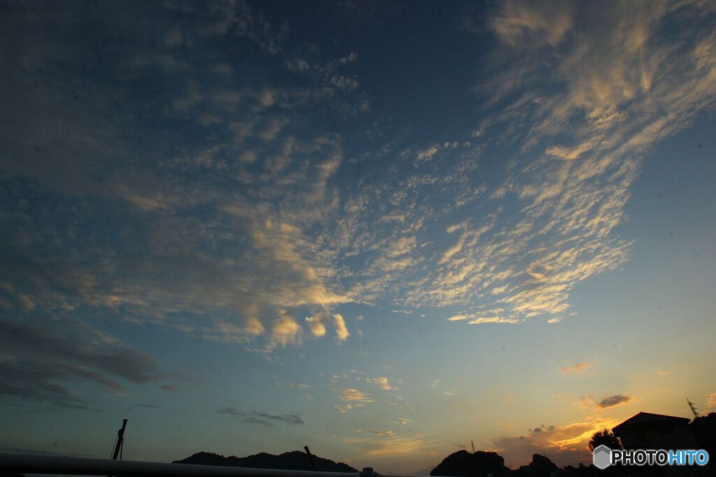 日没前の空