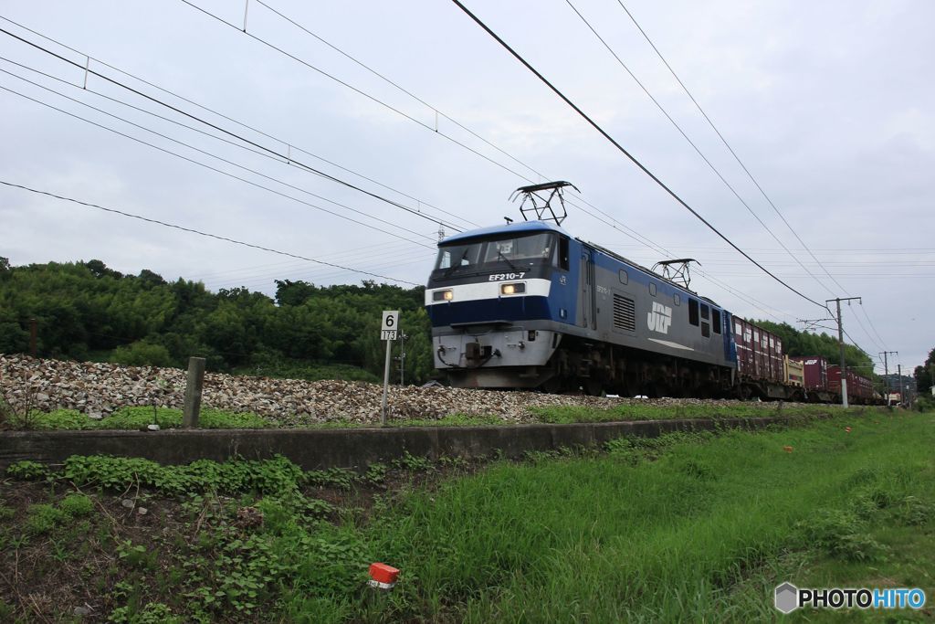 7月8日の2077列車　EF210-7牽引