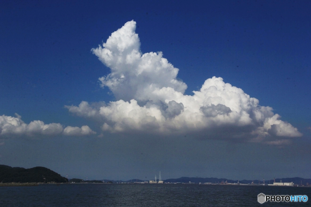 雲　沸き立つ