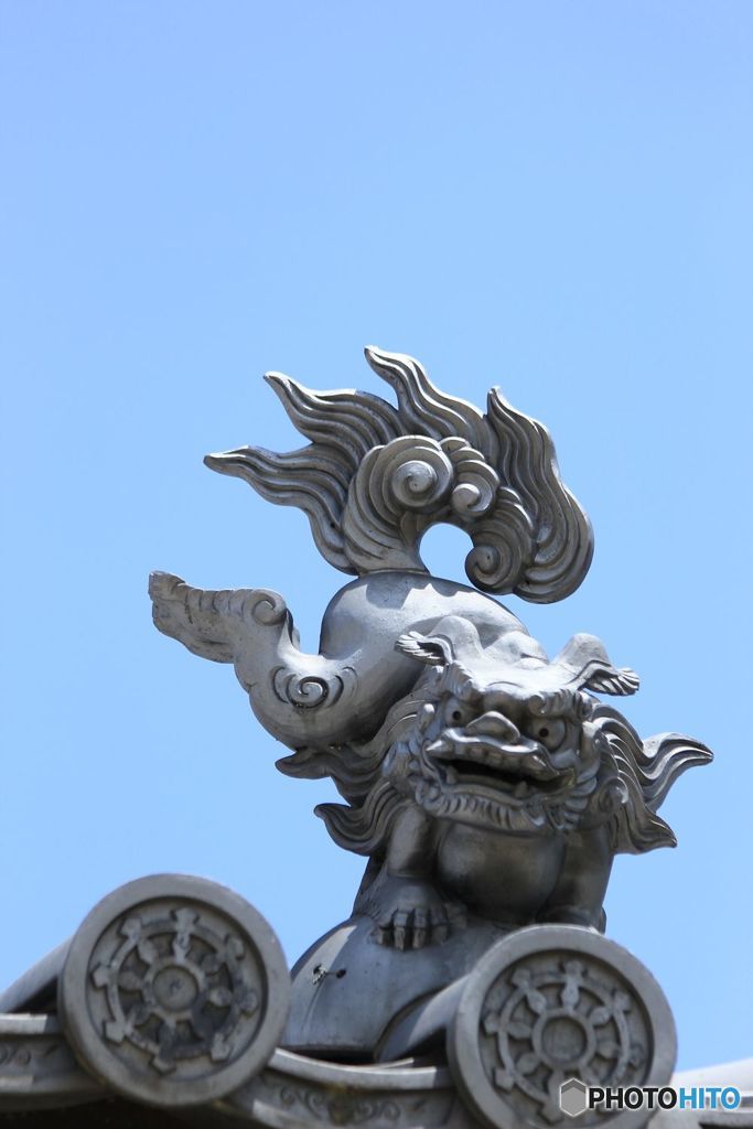 美観地区界隈　散歩・５　お寺の　鬼瓦
