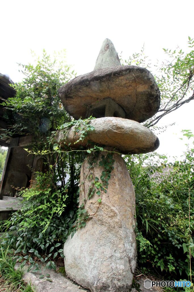 道端の灯篭