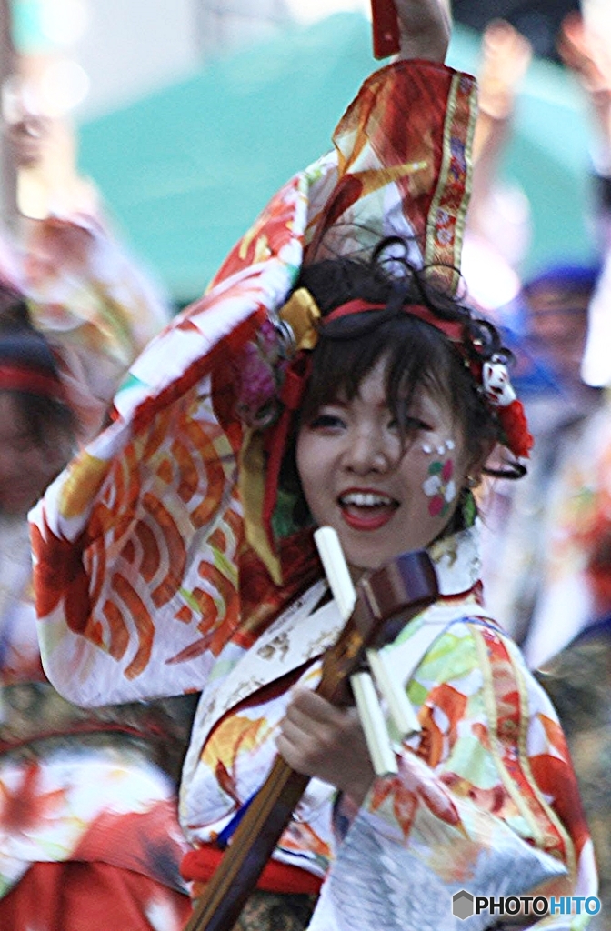 晴れ晴れおおぞら吉備の国　　踊りの一コマ