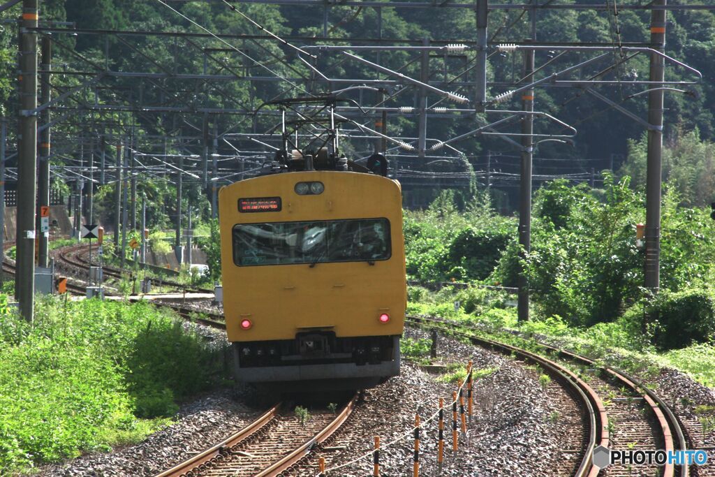 ８４８M　後追い　103系の面影