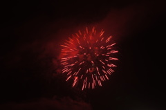 秋の夜空に咲く花火３