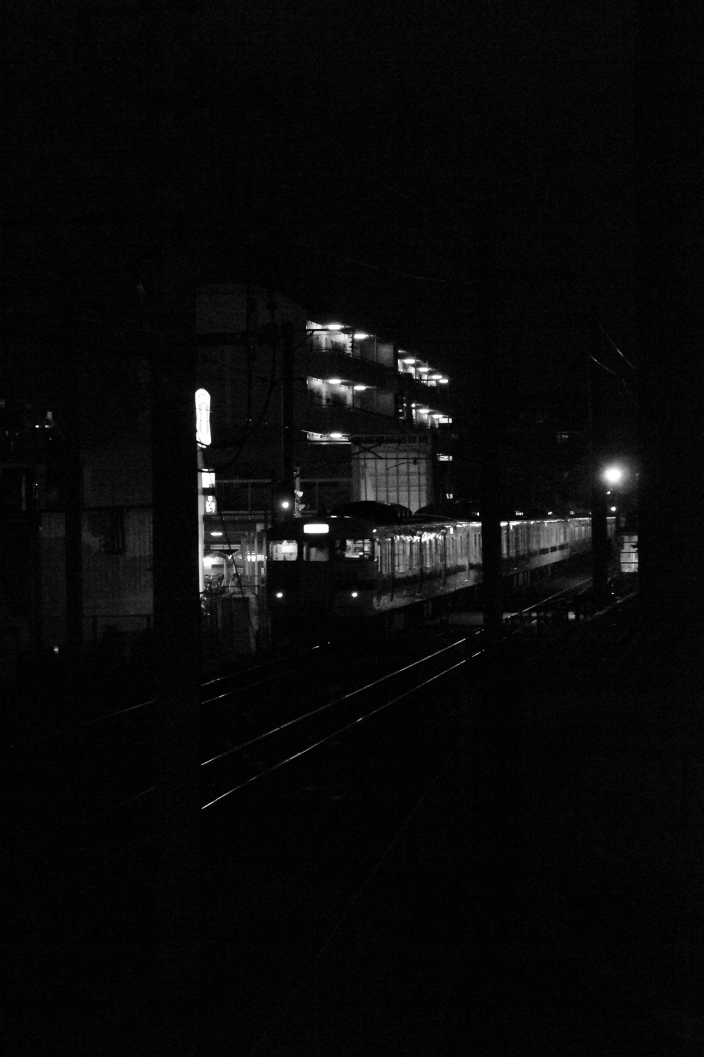 駅へ